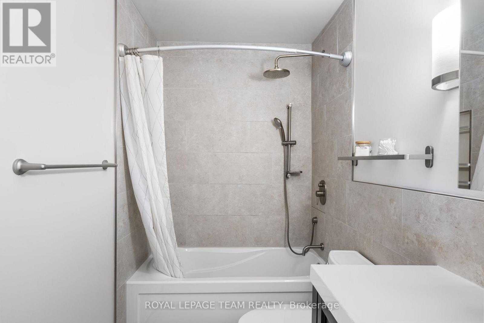 Photo 20 of 2391 Cheshire Road, Ottawa ON