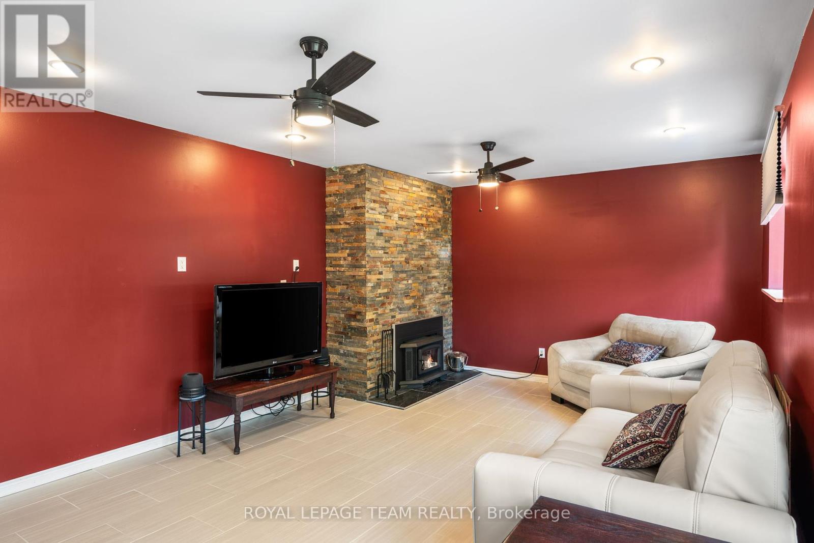 Photo 24 of 2391 Cheshire Road, Ottawa ON