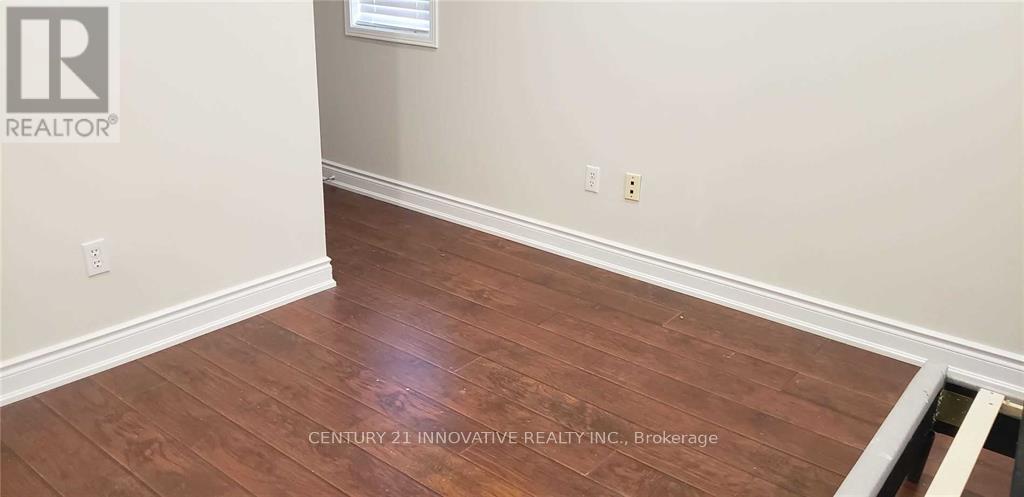Photo 22 of Upper 32 Yellowood Circle, Vaughan ON