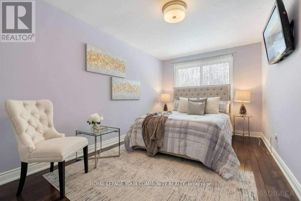 Photo 12 of 350 Amelia Street, Newmarket ON