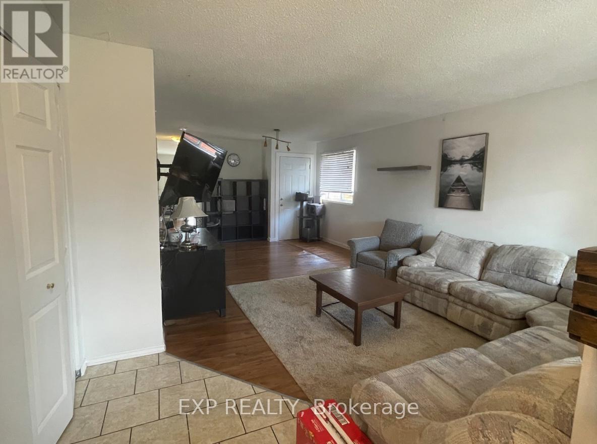 Photo 2 of Upper 16 Lucas Avenue, Barrie ON