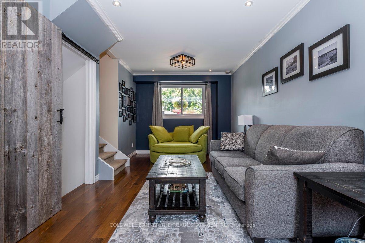 Photo 11 of 204 Park Street, Orillia ON