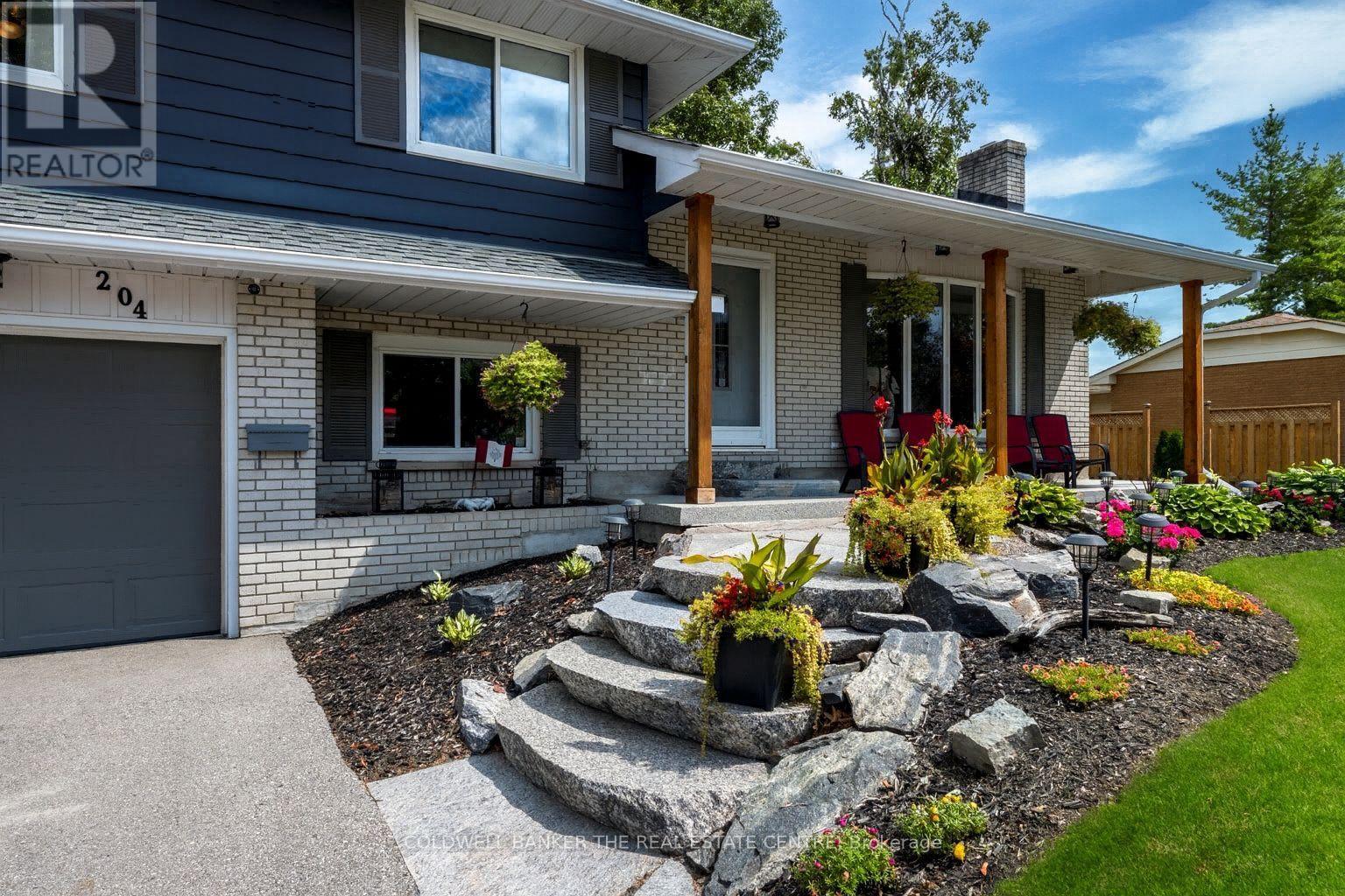 Photo 22 of 204 Park Street, Orillia ON