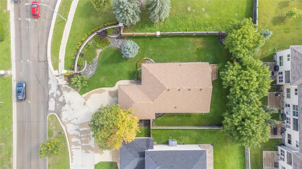 Photo 5 of 840 Lindenwood Drive W, Winnipeg MB