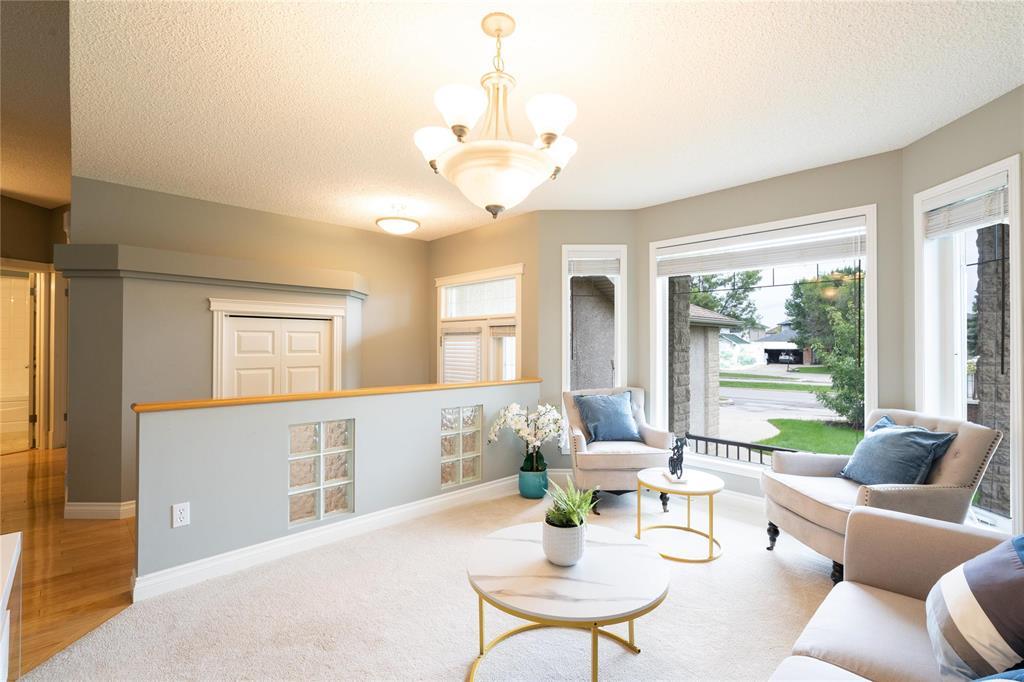 Photo 32 of 840 Lindenwood Drive W, Winnipeg MB