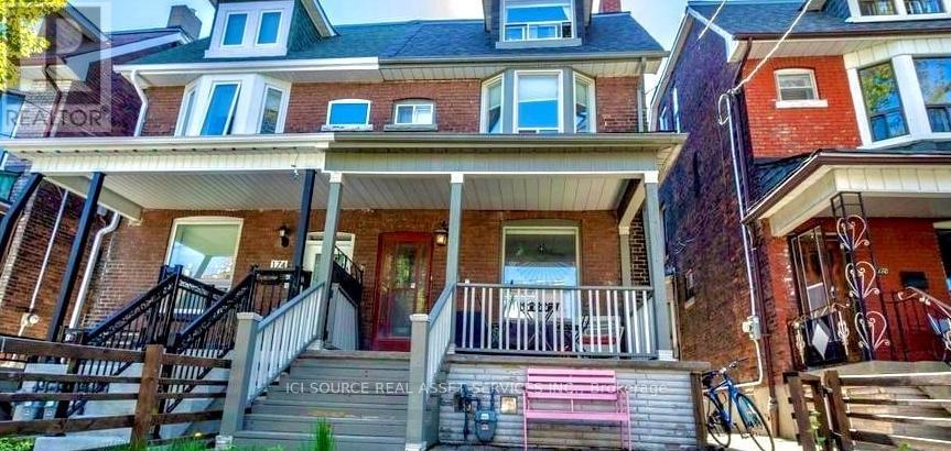 Photo 1 of 1 176 Grace Street, Toronto ON