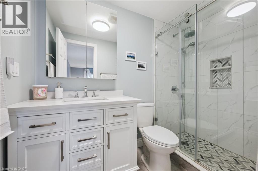 Photo 23 of 41 Yorkville Drive, Courtice ON