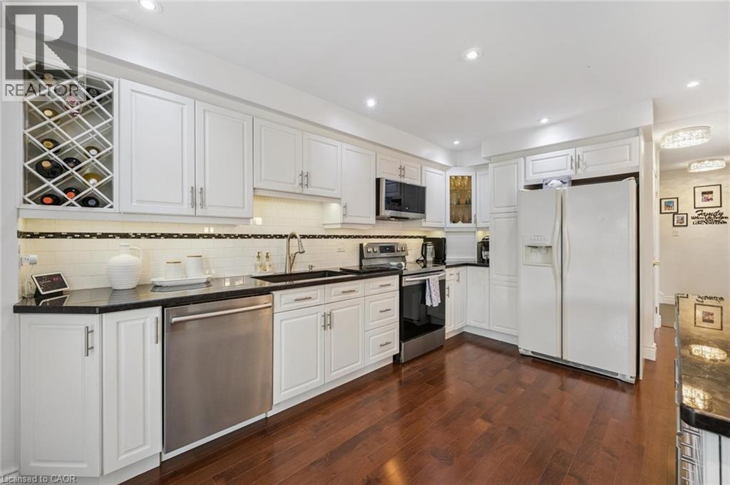 Photo 14 of 41 Yorkville Drive, Courtice ON