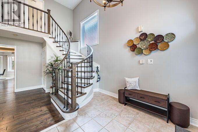 Photo 5 of 6874 Lisgar Drive, Mississauga ON