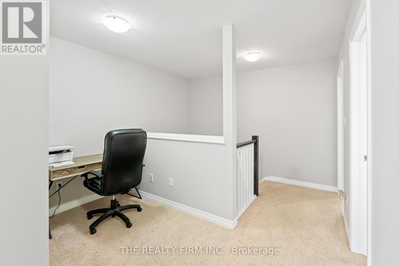 Photo 15 of 49 112 North Centre Road, London North ON