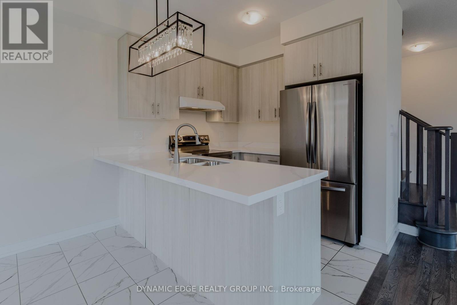 Photo 6 of 29 Lavender Road, Thorold ON