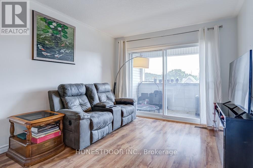 Photo 21 of 204 111 Grey Street, Brant ON