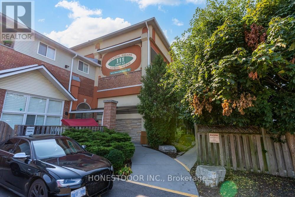 Photo 4 of 204 111 Grey Street, Brant ON