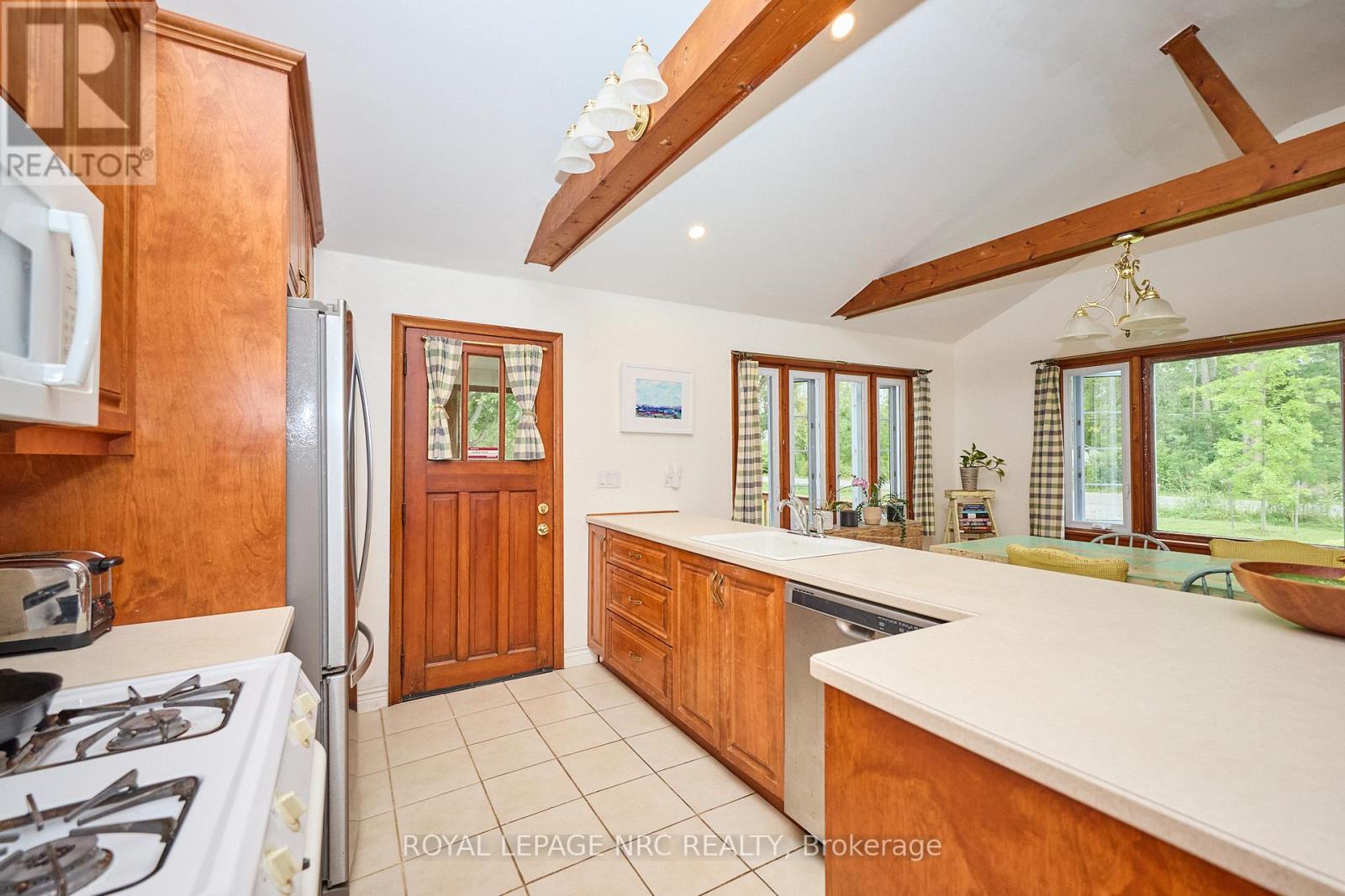 Photo 21 of 4894 Wildwood Avenue, Fort Erie ON