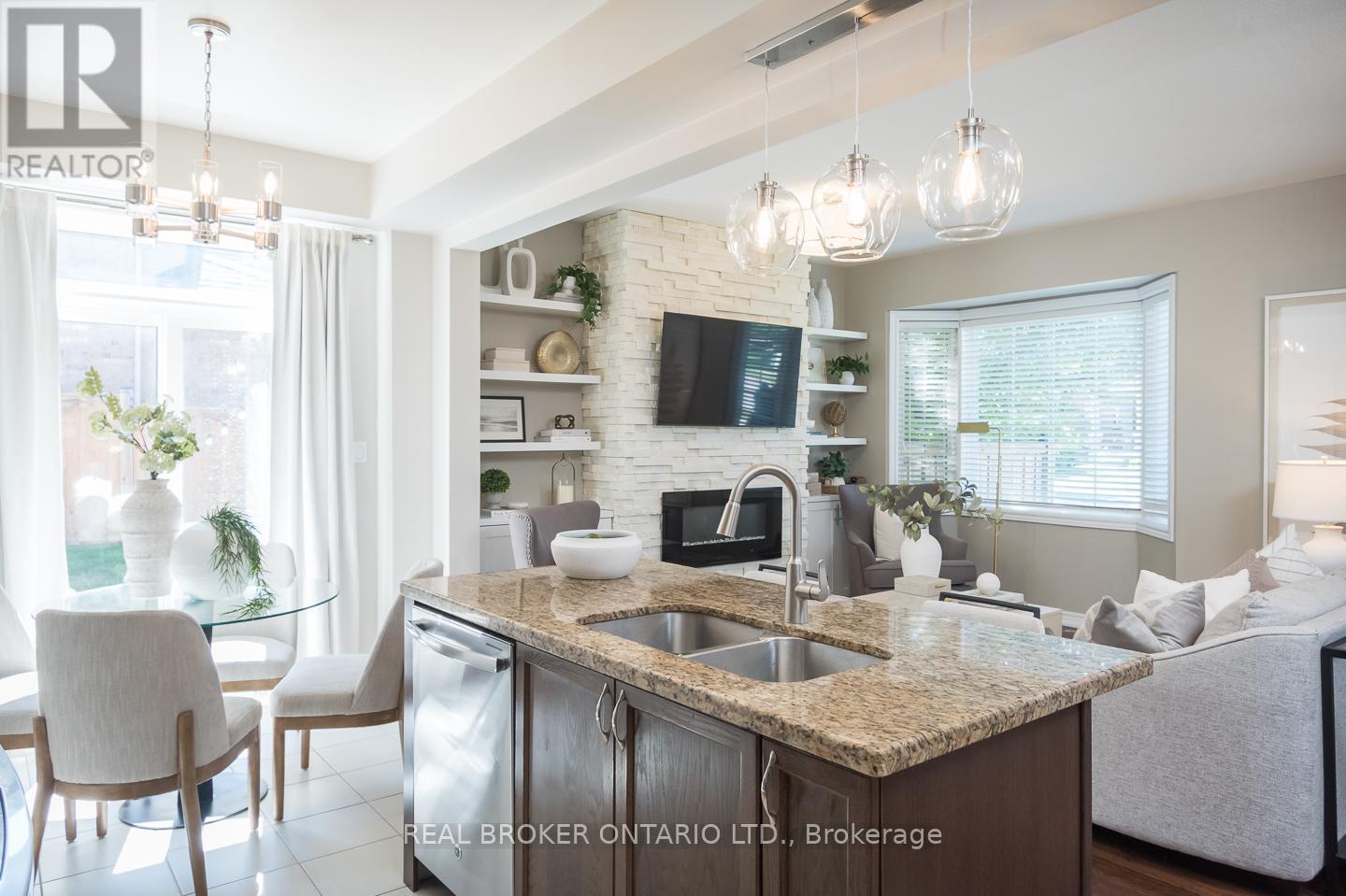 Photo 7 of 28 90 Raymond Road, Hamilton ON