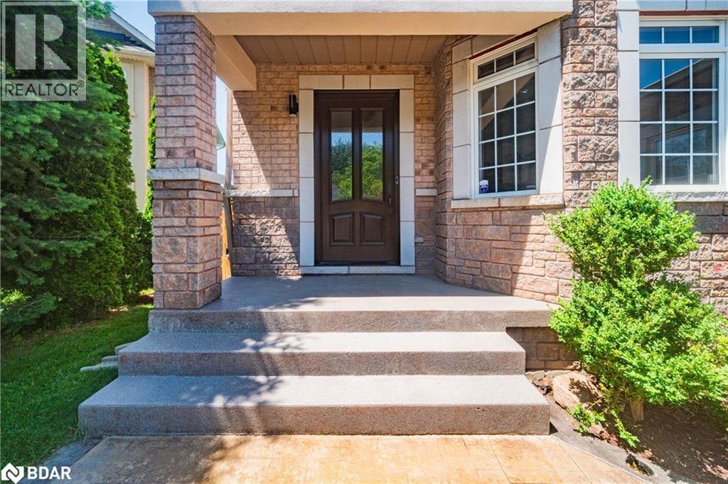 Photo 12 of 36 Stapleton Place, Barrie ON