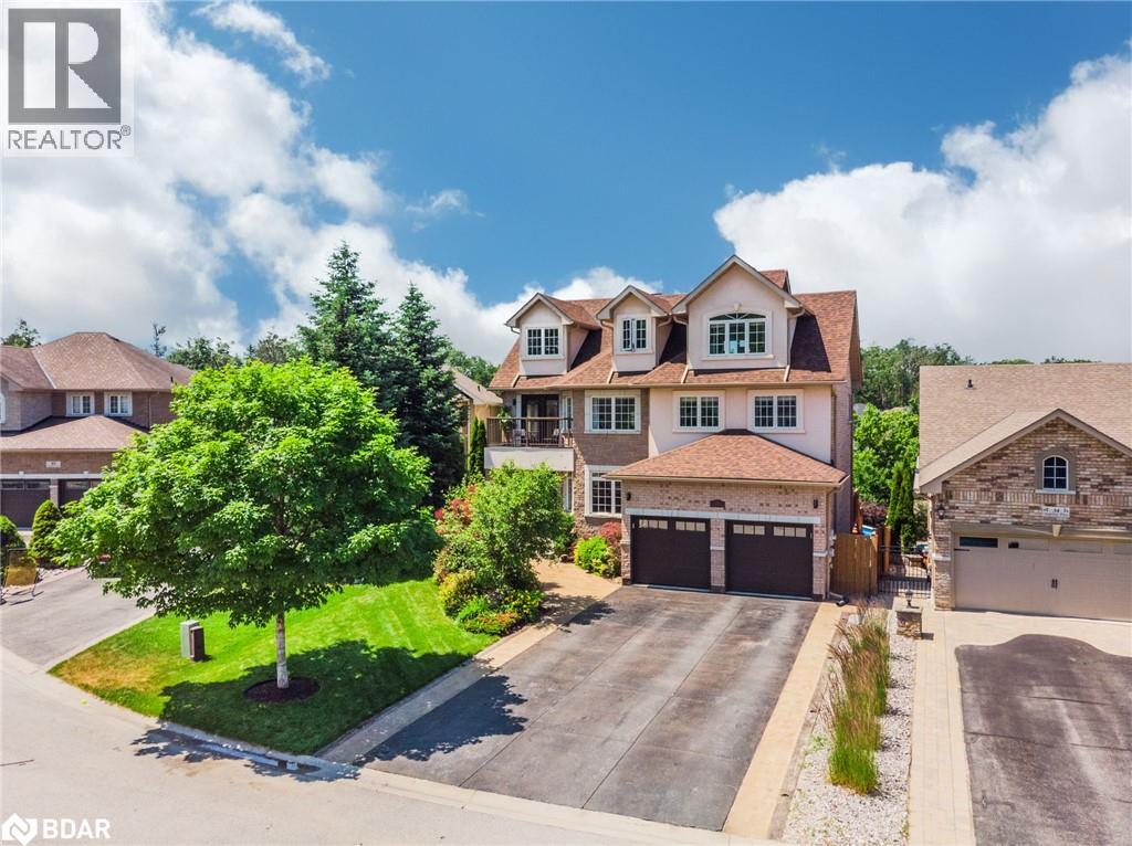 Photo 10 of 36 Stapleton Place, Barrie ON