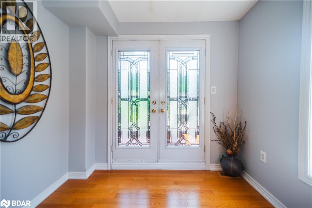 Photo 29 of 36 Stapleton Place, Barrie ON