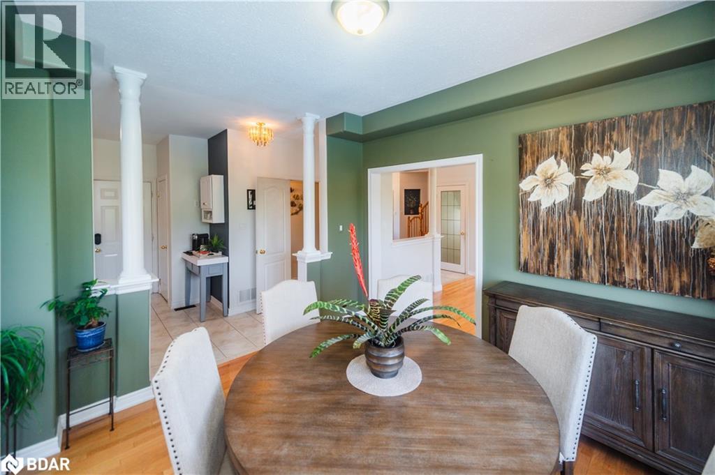 Photo 24 of 36 Stapleton Place, Barrie ON