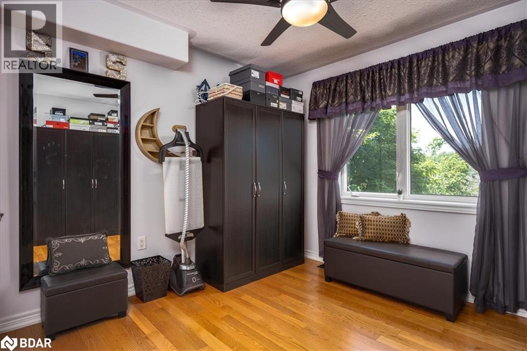 Photo 39 of 36 Stapleton Place, Barrie ON