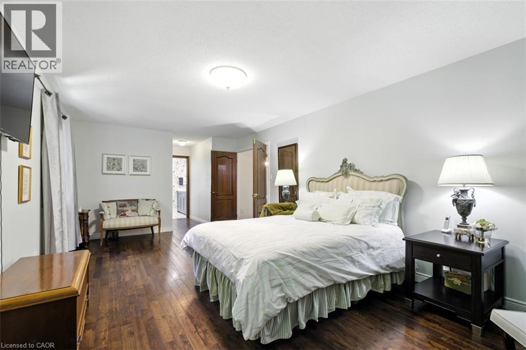 Photo 22 of 391 Kerman Avenue, Grimsby ON