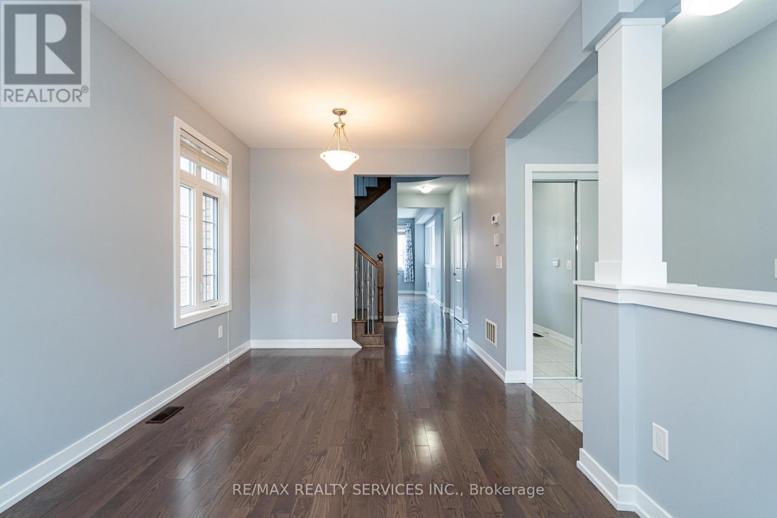 Photo 11 of 11 Villadowns Trail, Brampton ON