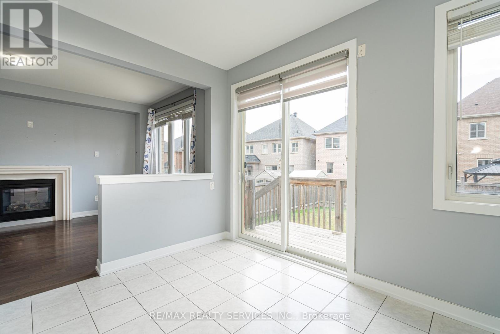 Photo 20 of 11 Villadowns Trail, Brampton ON