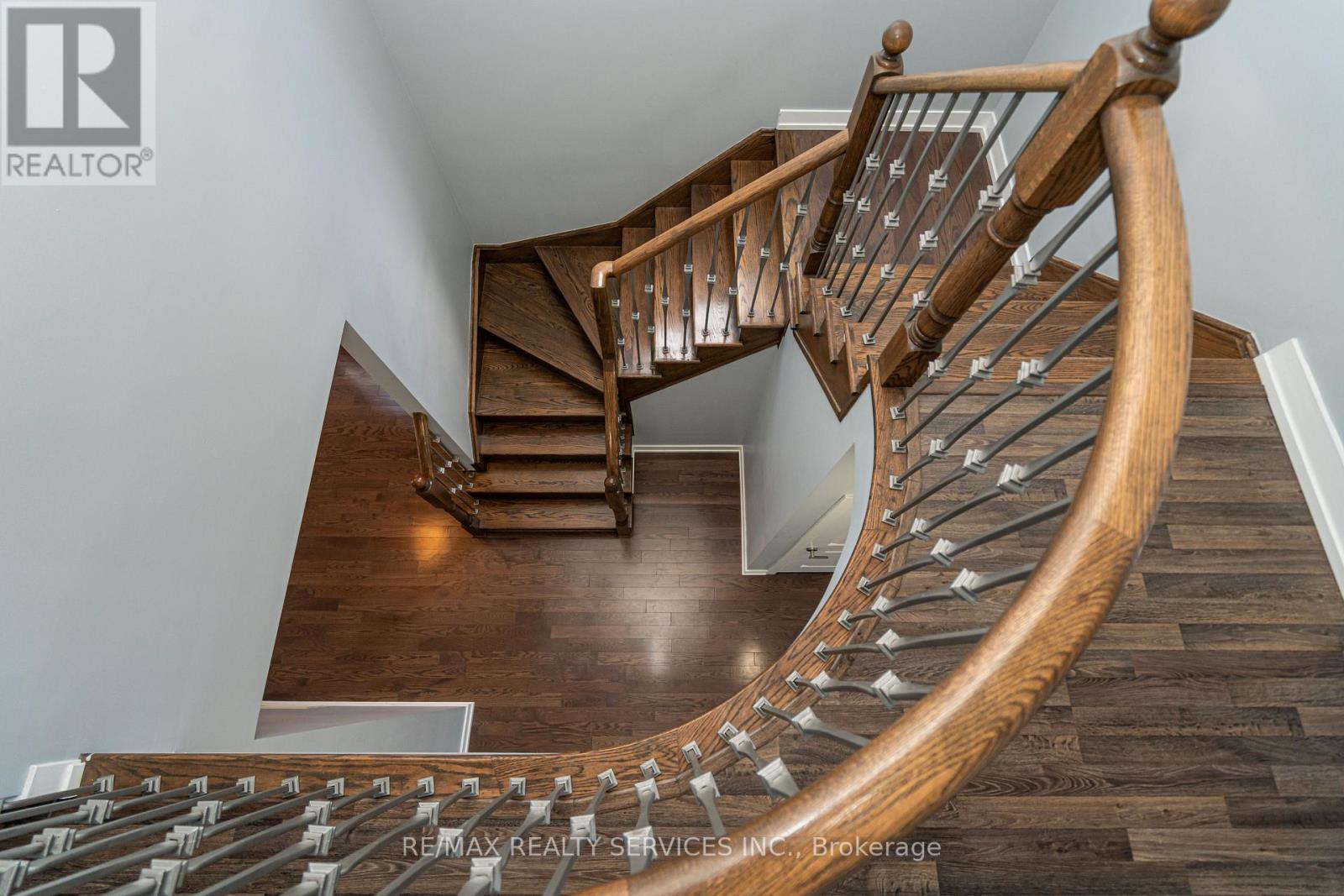 Photo 25 of 11 Villadowns Trail, Brampton ON
