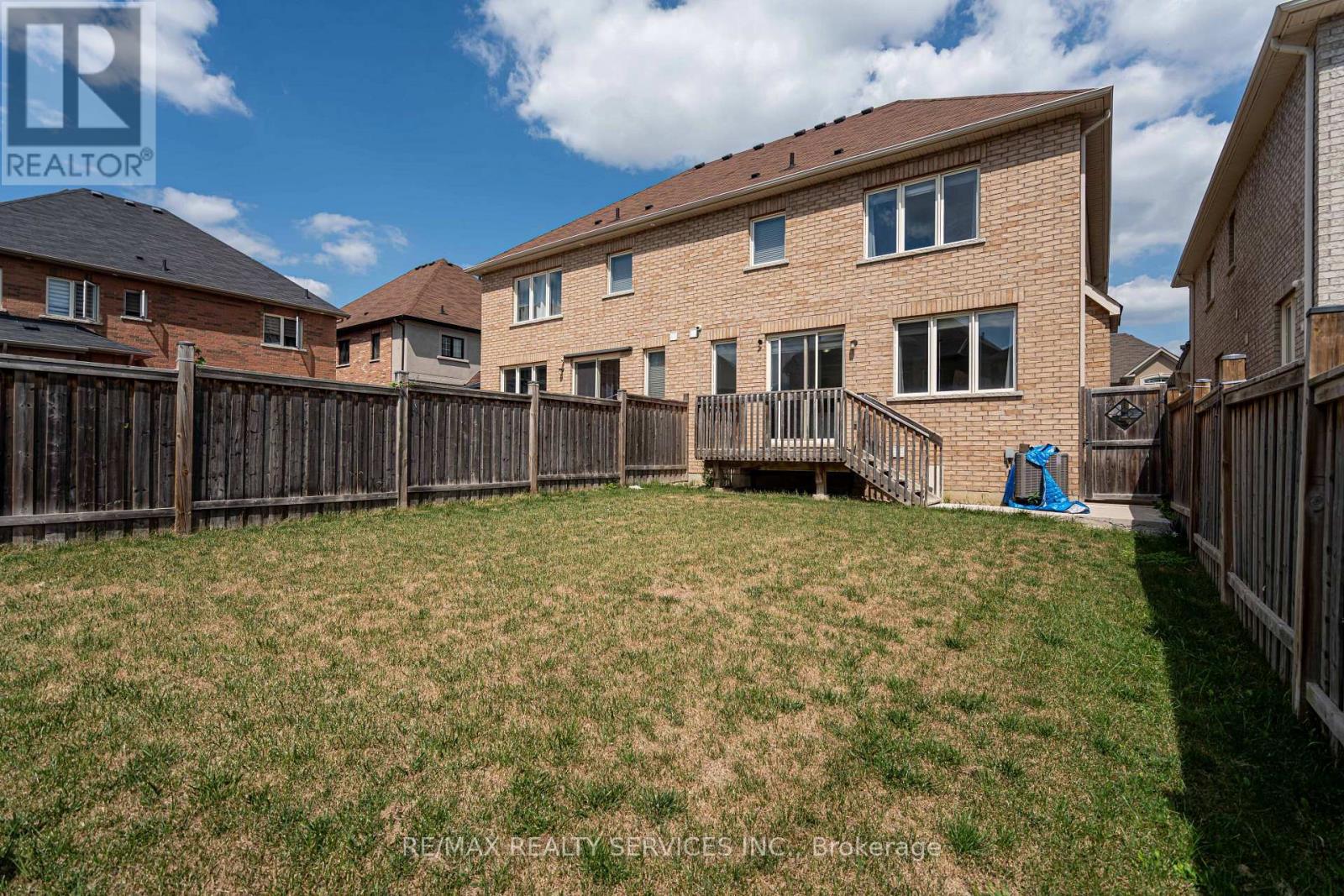 Photo 46 of 11 Villadowns Trail, Brampton ON