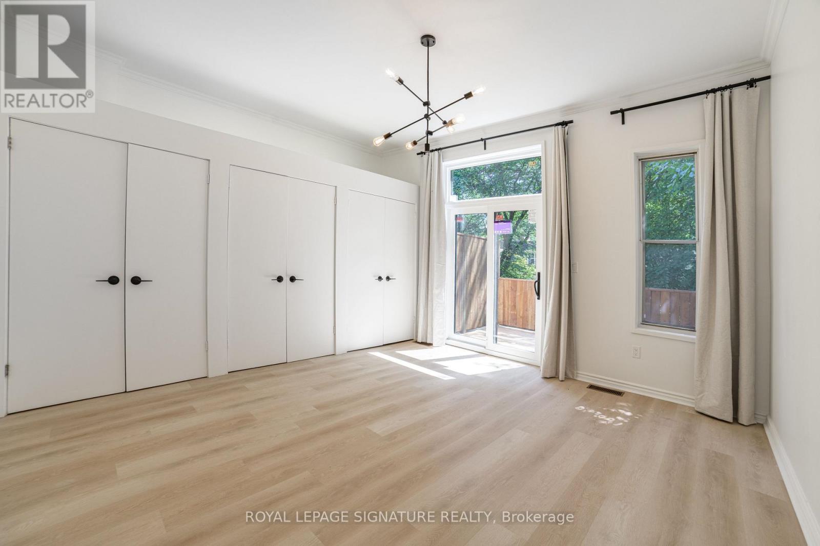 Photo 16 of 2nd 103 Gloucester Street, Toronto ON