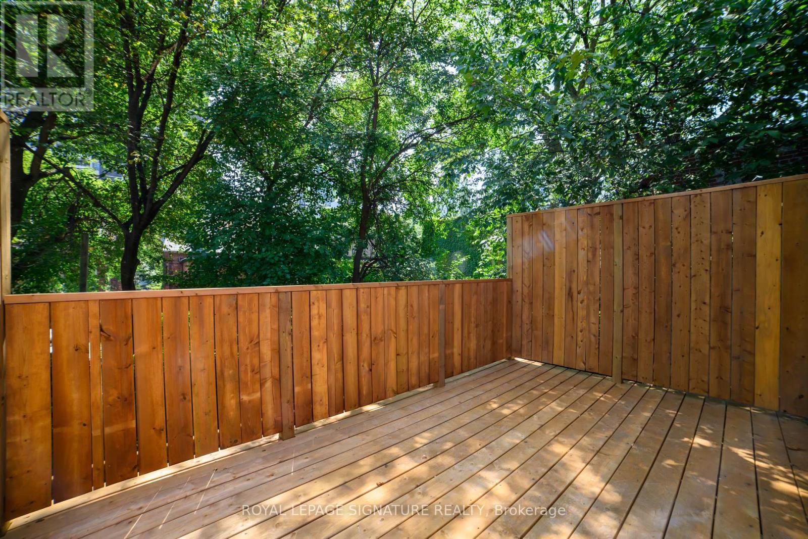 Photo 24 of 2nd 103 Gloucester Street, Toronto ON