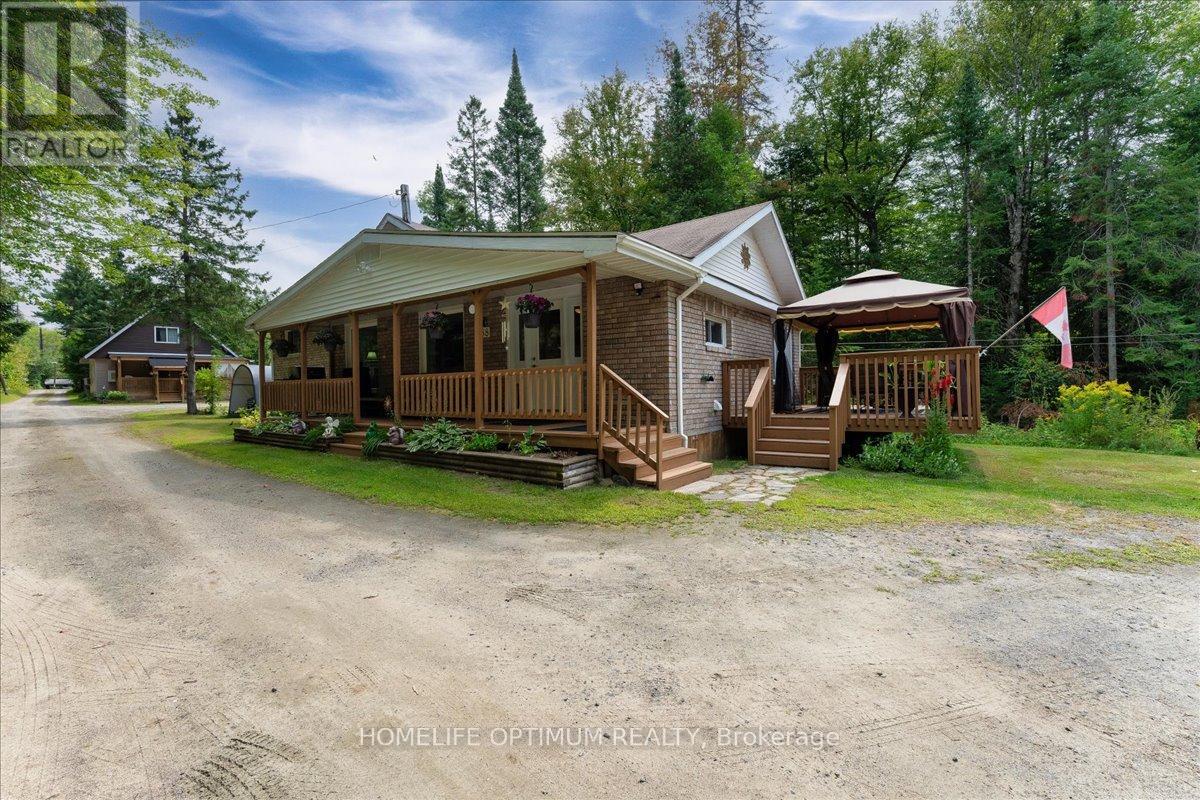 Photo 2 of 788 Muskoka Rd 3 Road N, Huntsville ON