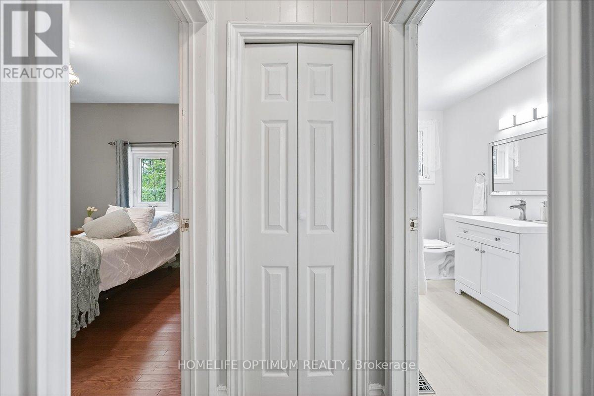 Photo 26 of 788 Muskoka Rd 3 Road N, Huntsville ON
