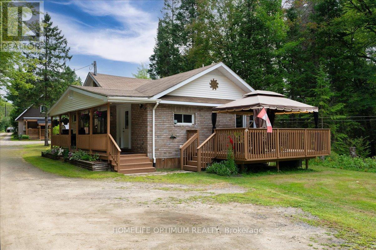 Photo 3 of 788 Muskoka Rd 3 Road N, Huntsville ON