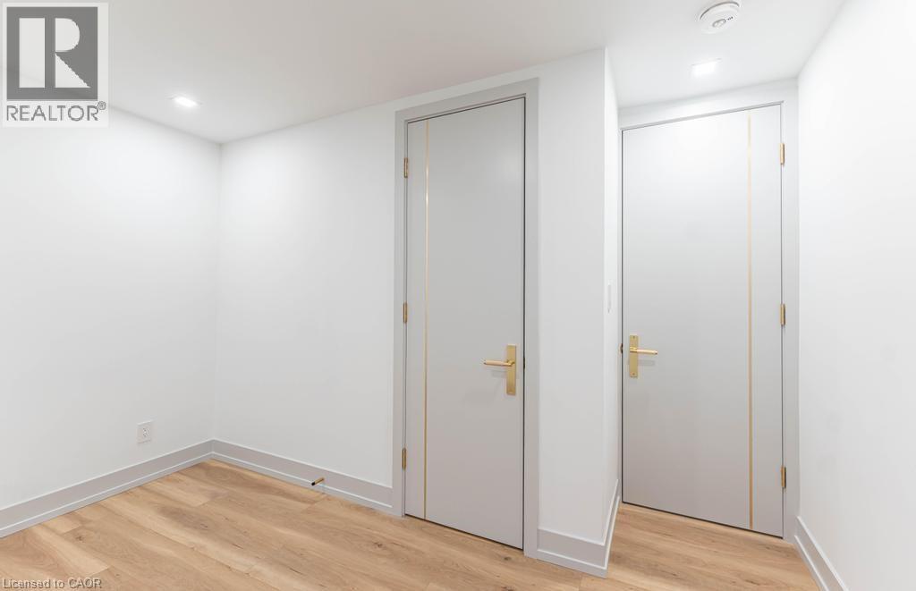 Photo 12 of 174 Roxborough Avenue Unit Upper, Hamilton ON