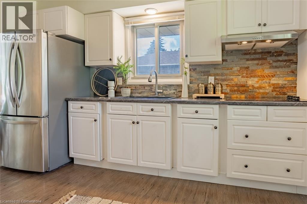 Photo 11 of 182 Metcalfe Street, Guelph ON