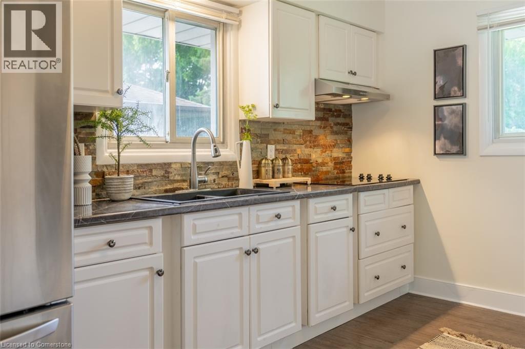 Photo 9 of 182 Metcalfe Street, Guelph ON