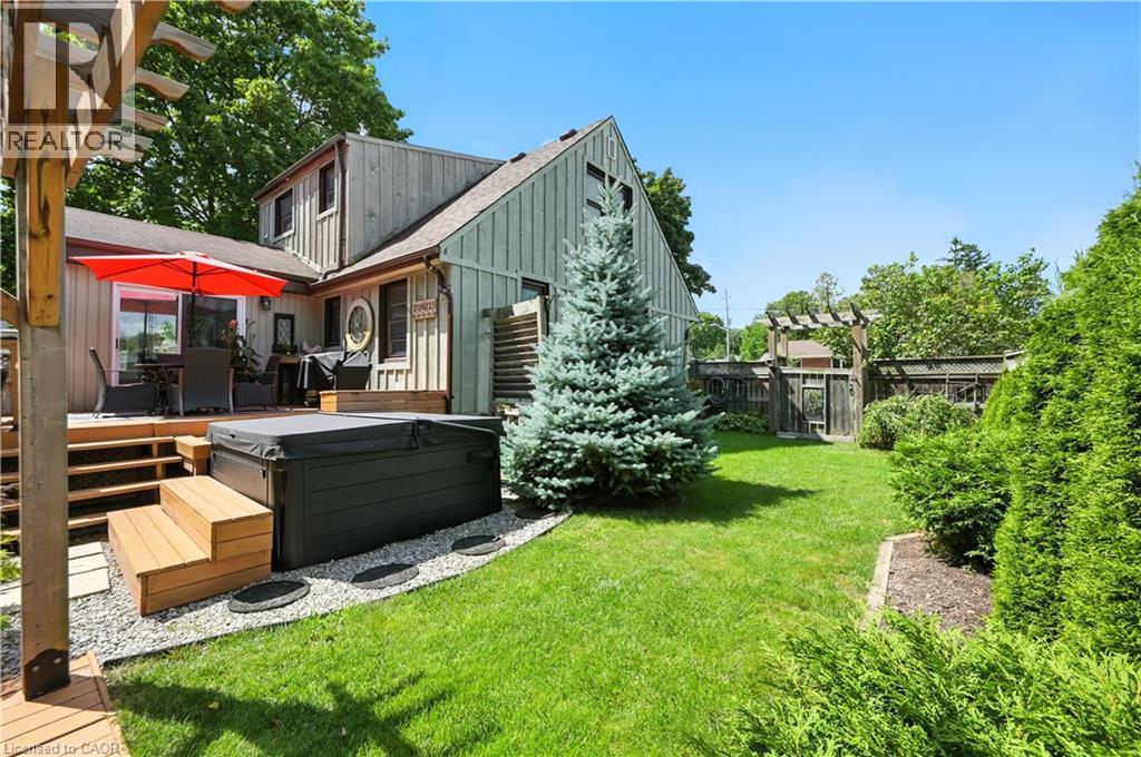 Photo 42 of 30 Elgin Street, Waterdown ON