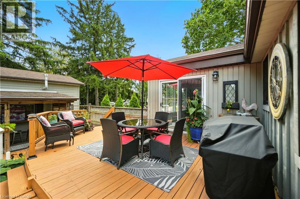Photo 16 of 30 Elgin Street, Waterdown ON