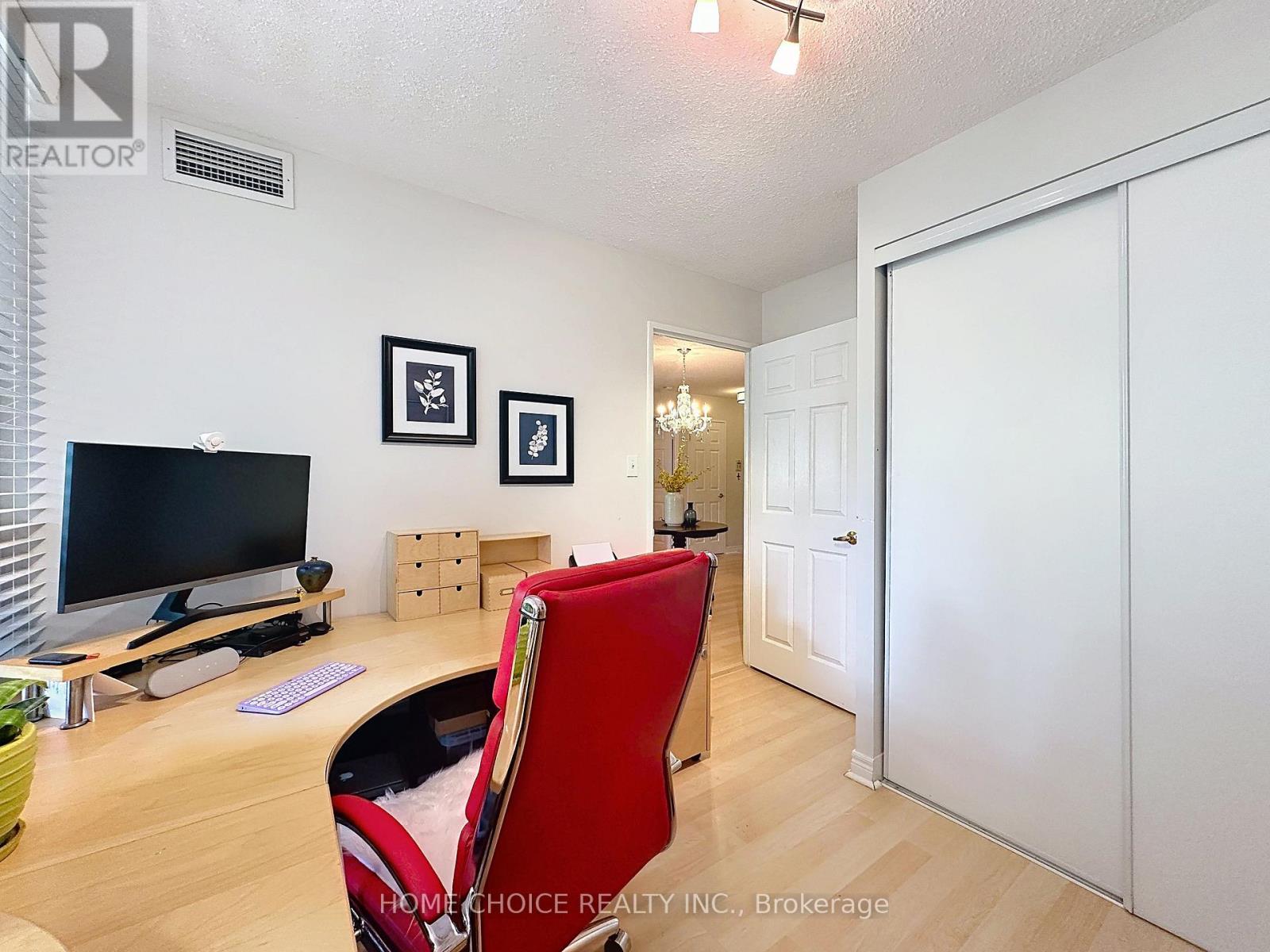 Photo 26 of 215 28 Empress Avenue, Toronto ON