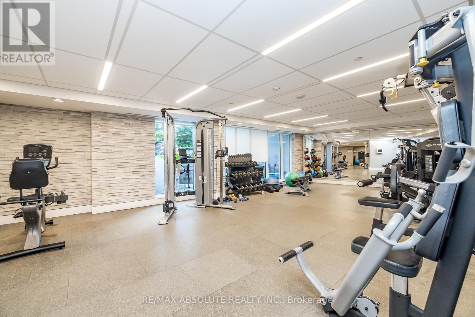 Photo 6 of 209 411 Mackay Street, Ottawa ON