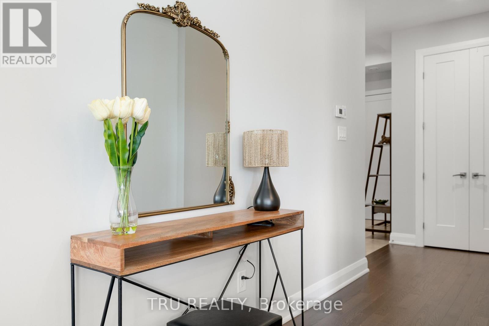Photo 16 of 102 100 Cortile Private N, Ottawa ON