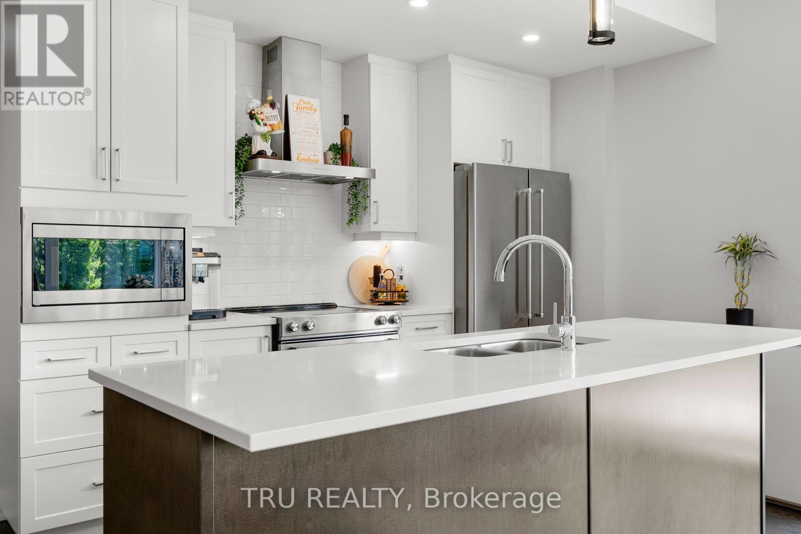 Photo 18 of 102 100 Cortile Private N, Ottawa ON