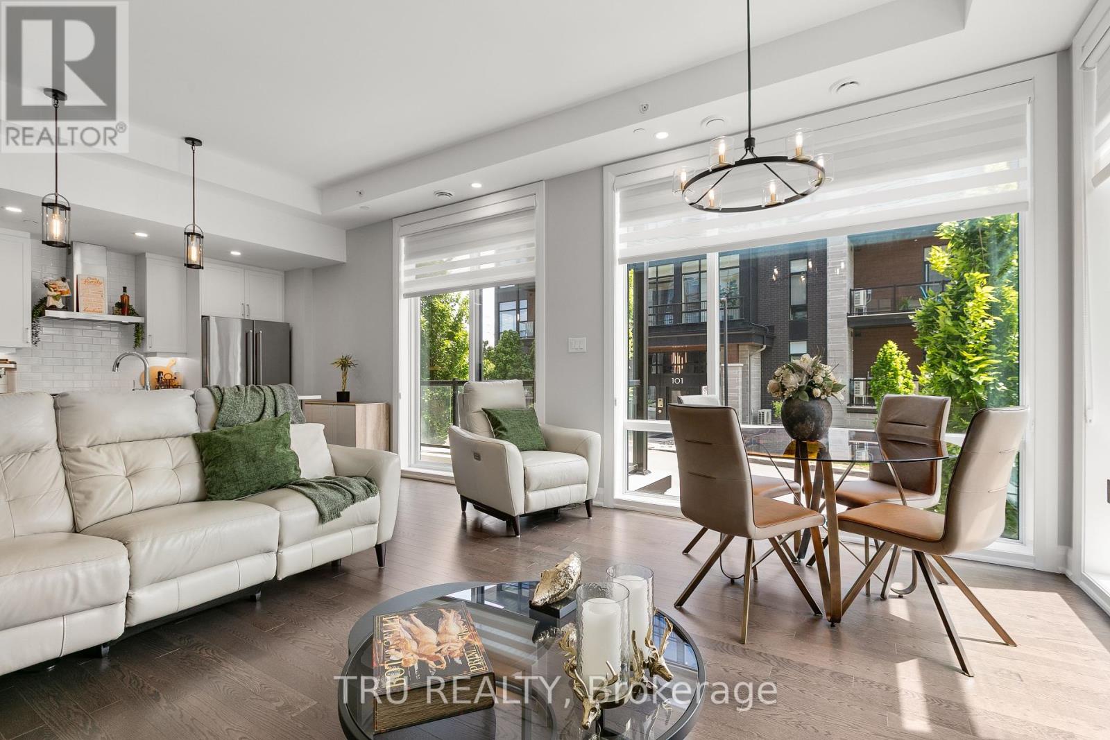 Photo 24 of 102 100 Cortile Private N, Ottawa ON