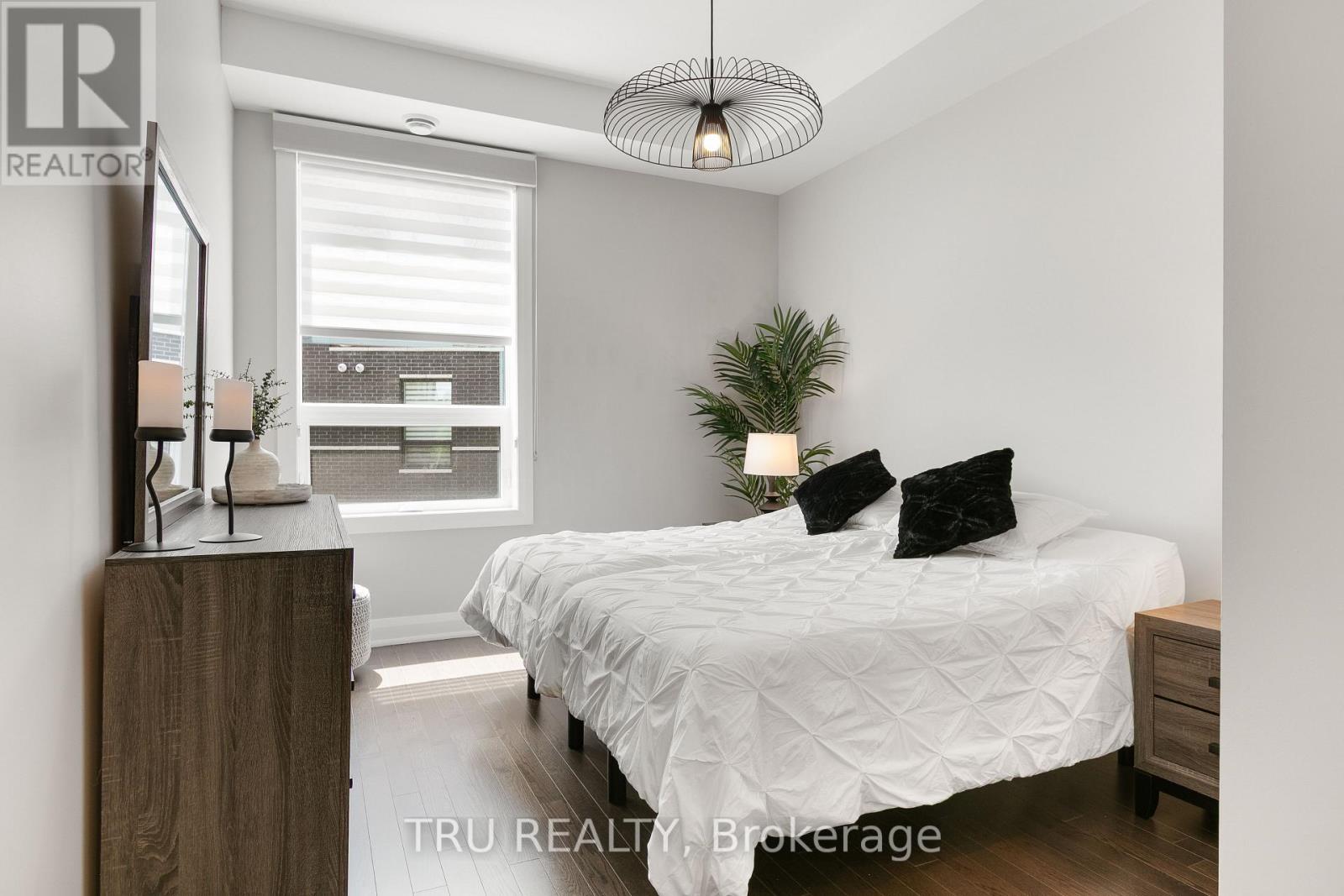 Photo 31 of 102 100 Cortile Private N, Ottawa ON