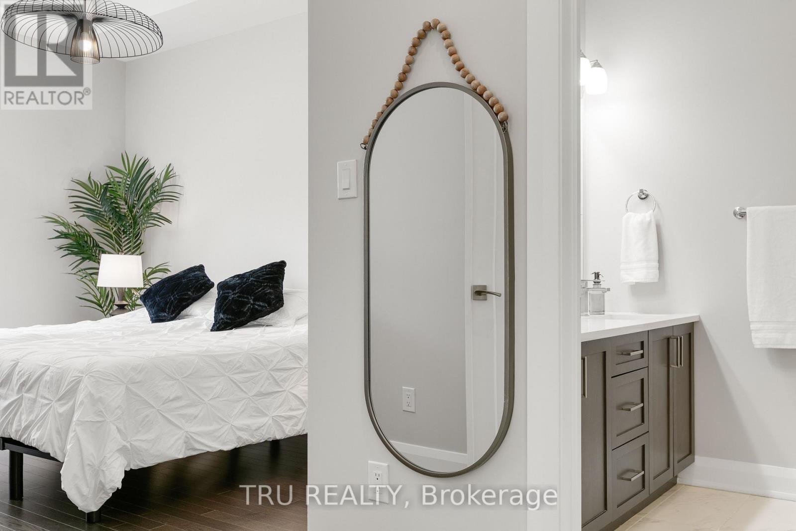 Photo 36 of 102 100 Cortile Private N, Ottawa ON