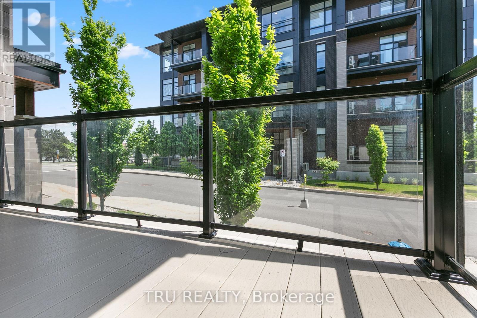Photo 41 of 102 100 Cortile Private N, Ottawa ON