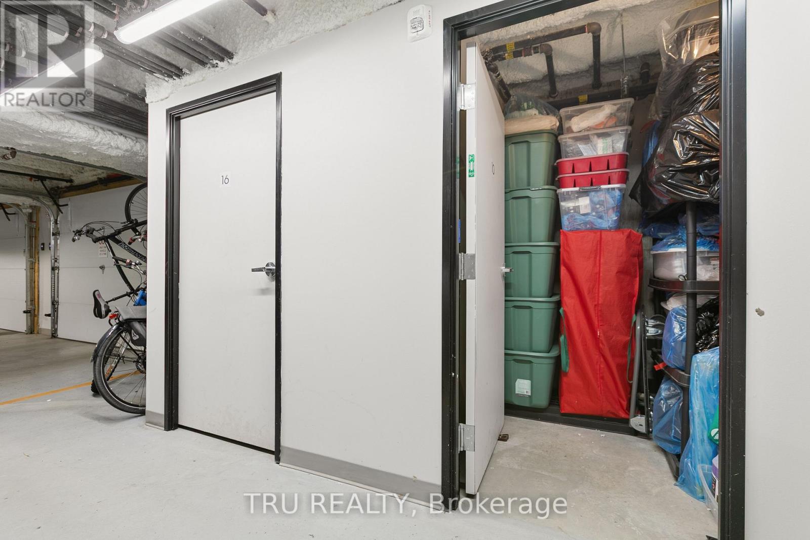 Photo 45 of 102 100 Cortile Private N, Ottawa ON