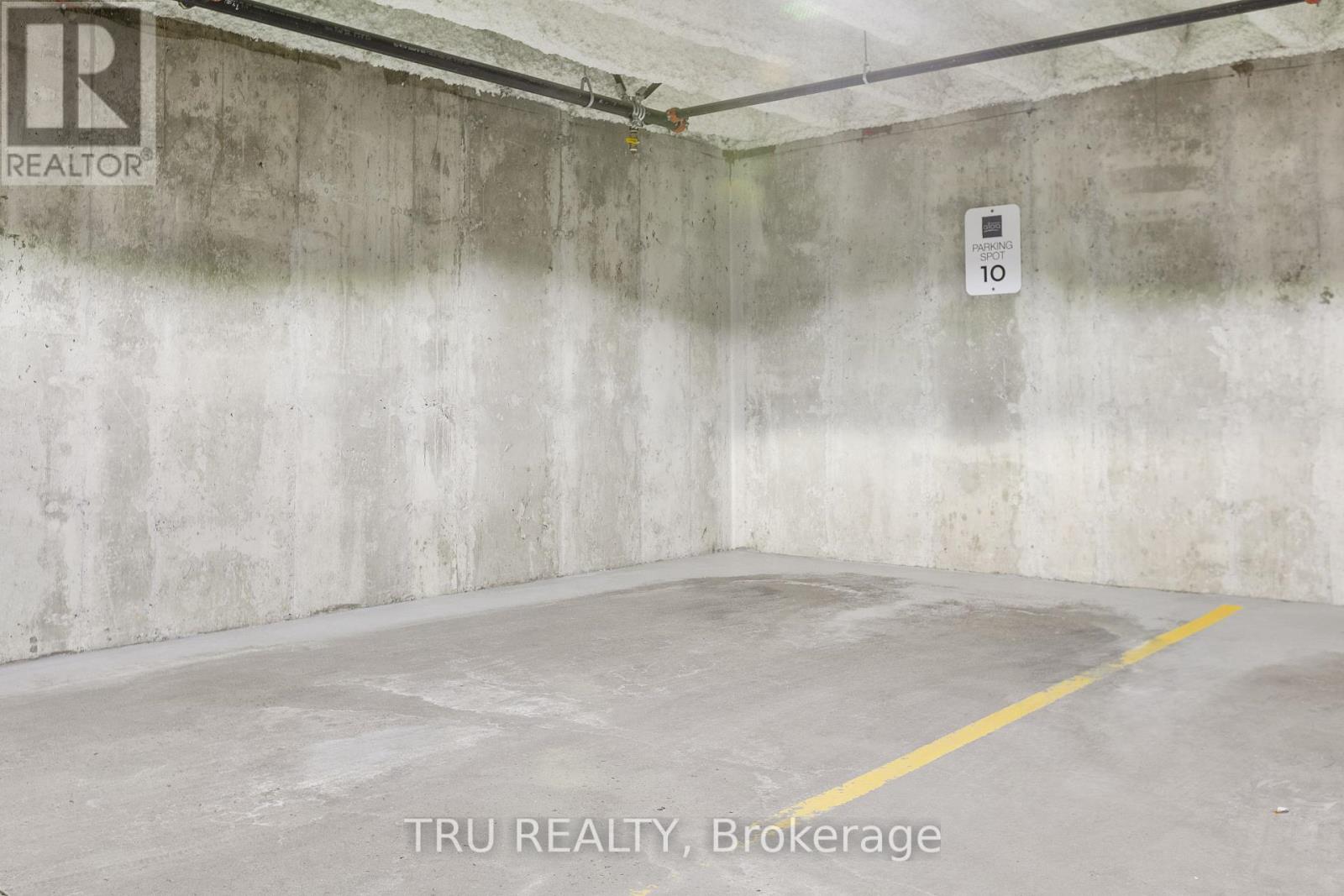 Photo 47 of 102 100 Cortile Private N, Ottawa ON