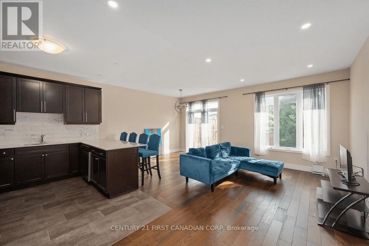 Photo 10 of 195 1960 Dalmagarry Road, London North ON